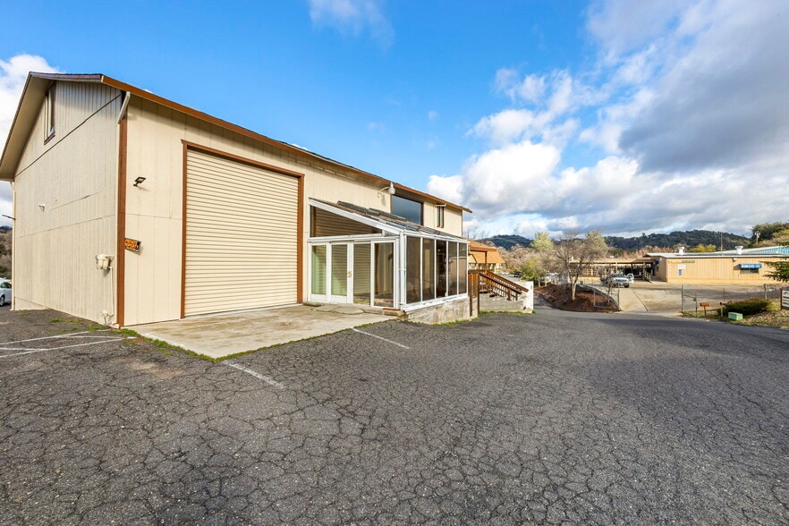 More Photos Of 19478 Village Dr, Sonora Flex For Sale