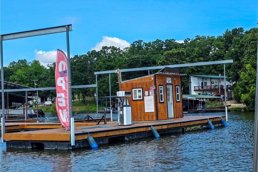 More Photos Of 267 Runaway Dr, Climax Springs Hotel For Sale