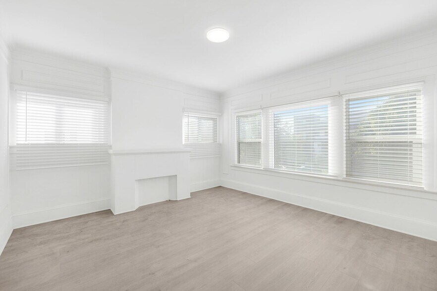 More Photos Of 548 N Kenmore Ave, Los Angeles Multifamily For Sale