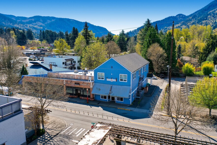 More Photos Of 55 W Sunset Way, Issaquah Storefront Retail Office For Lease
