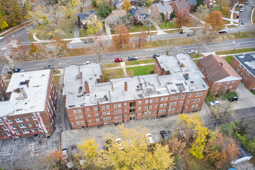 More Photos Of 3016 S Moreland Blvd, Cleveland Multifamily For Sale