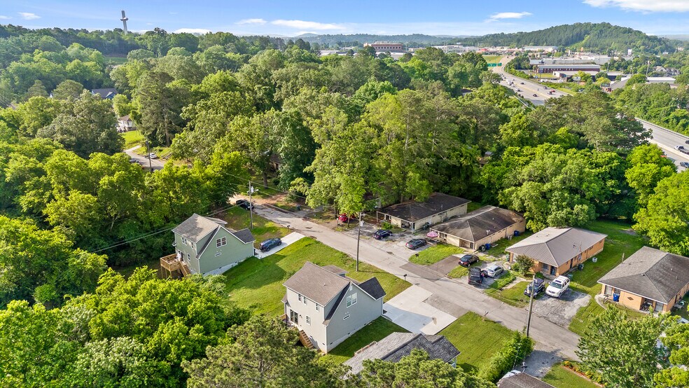 More Photos Of , Chattanooga Specialty For Sale