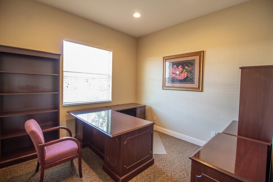 More Photos Of 334 W Olympia Ave, Punta Gorda Office For Sale