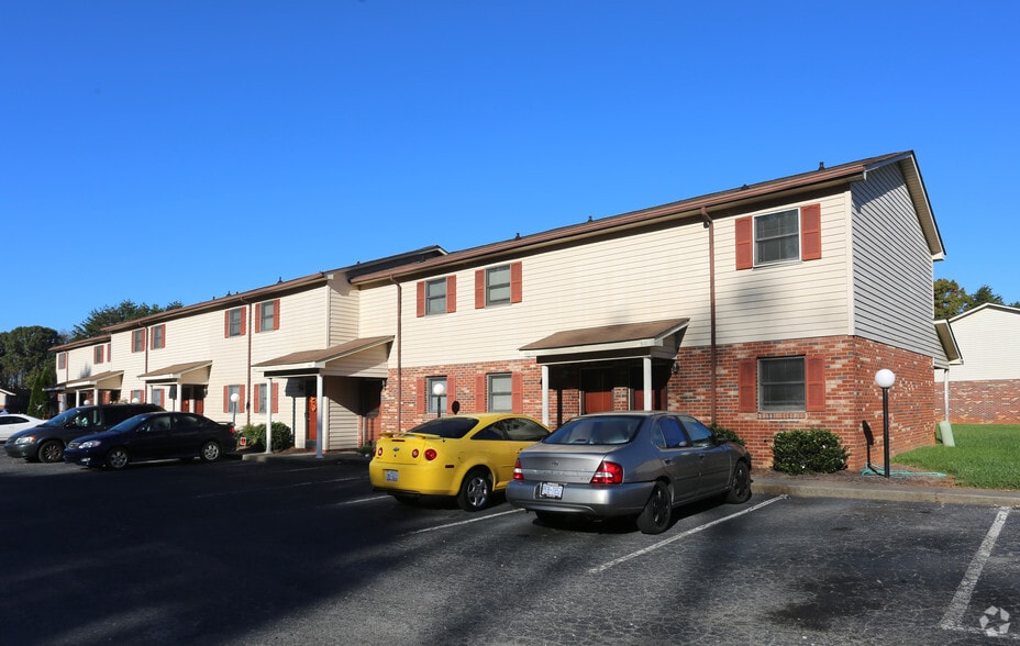 More Photos Of 000 Timberline Cir SE, Winston-Salem Apartments For Sale