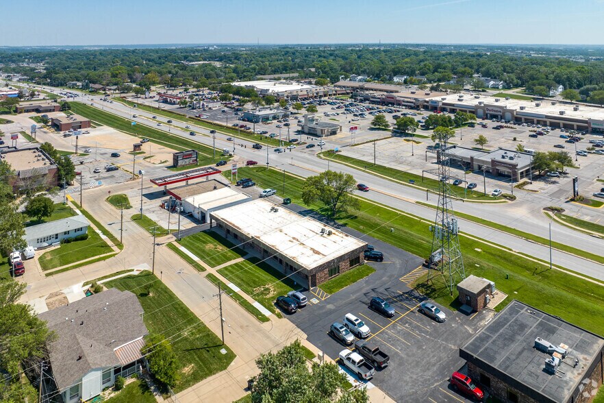 More Photos Of 12305-12309 Gold St, Omaha Medical For Lease