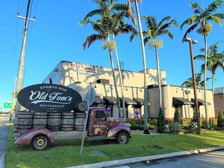 More Photos Of 9555 N Kendall Dr, Miami Office For Lease