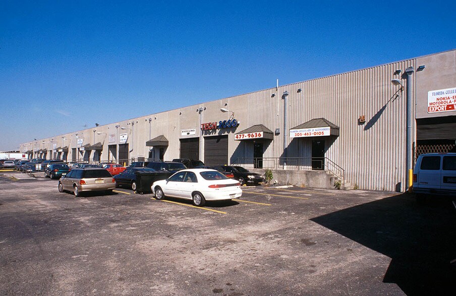 More Photos Of 2600-2634 NW 72nd Ave, Miami Warehouse For Lease