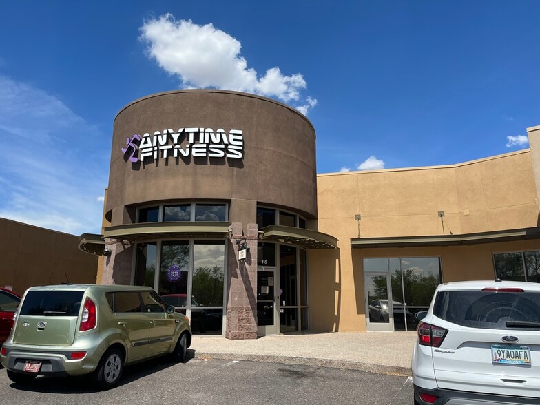 More Photos Of 42407 N Vision Way, Anthem Freestanding For Lease