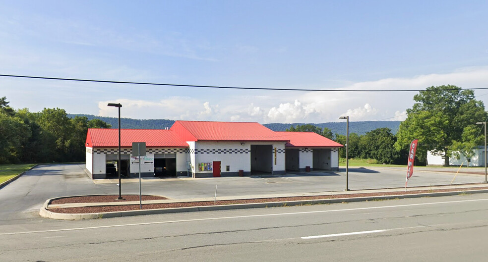 Primary Photo Of 1 Liberty Ln, Jonestown Carwash For Sale