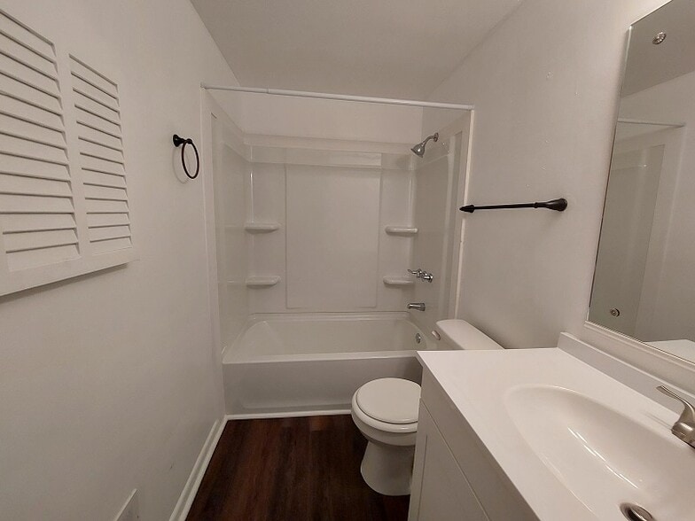 More Photos Of 435 Woodland Ave, Steubenville Apartments For Sale