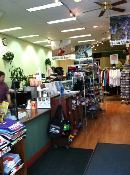 More Photos Of 835 Kearny St, San Francisco Restaurant For Lease