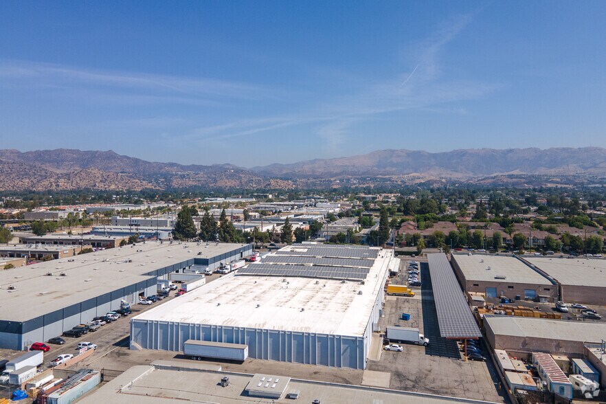 More Photos Of 21310-21314 Lassen St, Chatsworth Warehouse For Lease