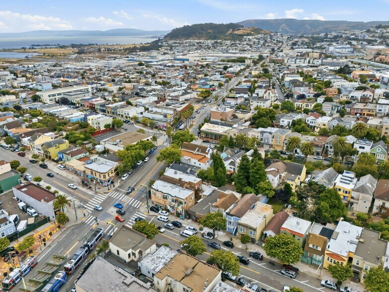 More Photos Of 1609-1611 Palou ave, San Francisco Storefront Retail Office For Sale