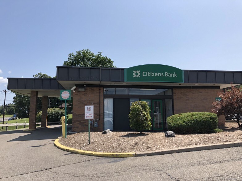 More Photos Of 3112-3128 Vestal Pky E, Vestal Township Unknown For Lease