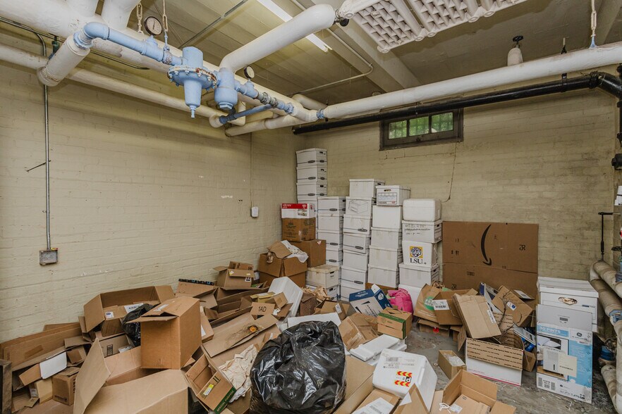 More Photos Of 920 Millington St, Winfield Storefront Retail Office For Sale