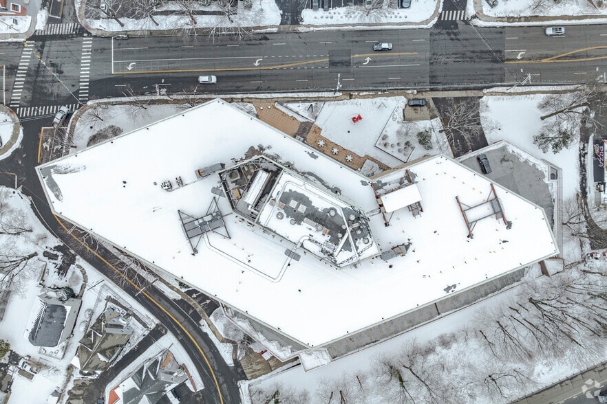 More Photos Of 1266 E Main St, Stamford Office For Lease