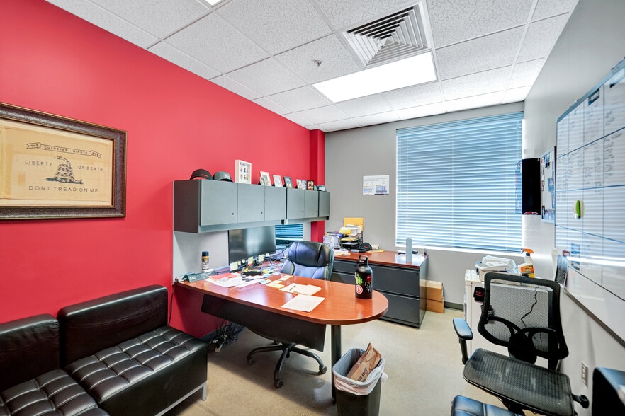 More Photos Of 7104 W County Road 116, Midland Warehouse For Lease