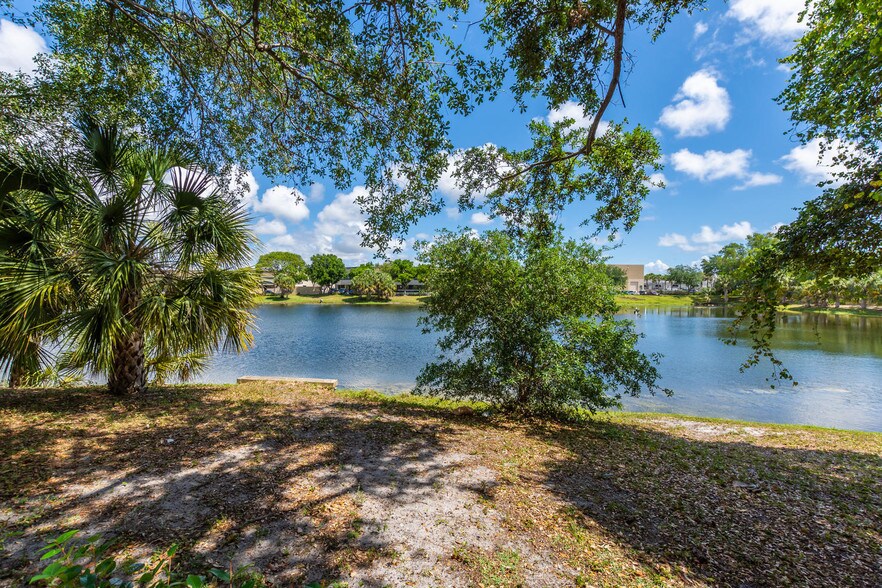 More Photos Of 1101 S Rogers Cir, Boca Raton Light Distribution For Sale