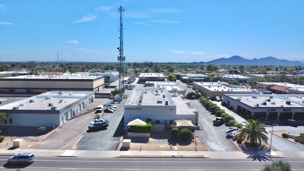More Photos Of 7725 E Redfield Rd, Scottsdale Warehouse For Sale