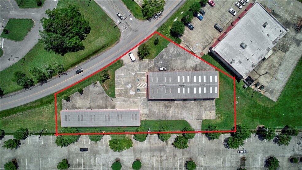 More Photos Of 4055 Old Dowlen Rd, Beaumont Warehouse For Lease