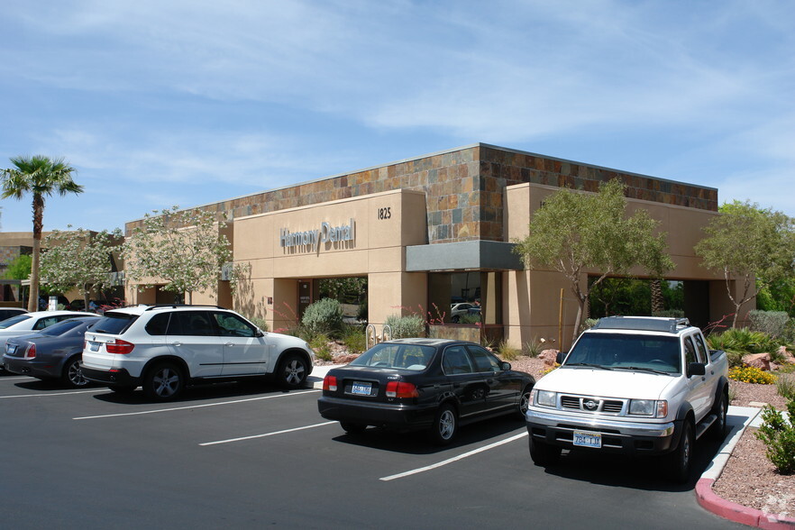 Primary Photo Of 1825 Village Center Cir, Las Vegas Office For Lease