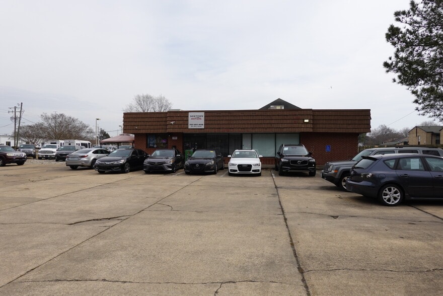 More Photos Of 202 S Newtown Rd, Virginia Beach Auto Dealership For Sale