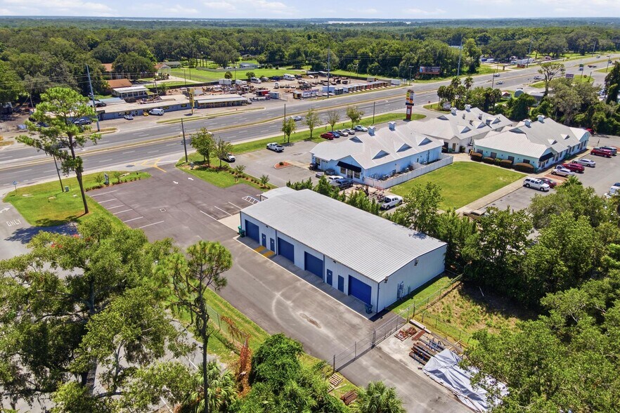 More Photos Of 2450 S US Highway 27/441, Fruitland Park Warehouse For Lease
