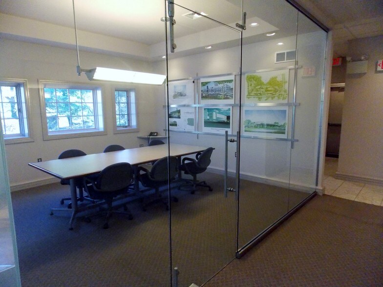 More Photos Of 1118 General Washington Memori Blvd, Washington Crossing Office For Lease