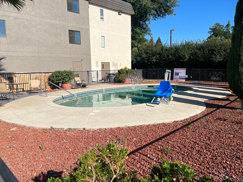More Photos Of 730 N Palora Ave, Yuba City Hotel For Sale