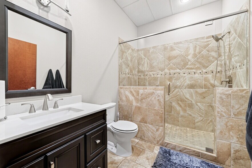 More Photos Of 4612 County Road 2200, Greenville Showroom For Sale