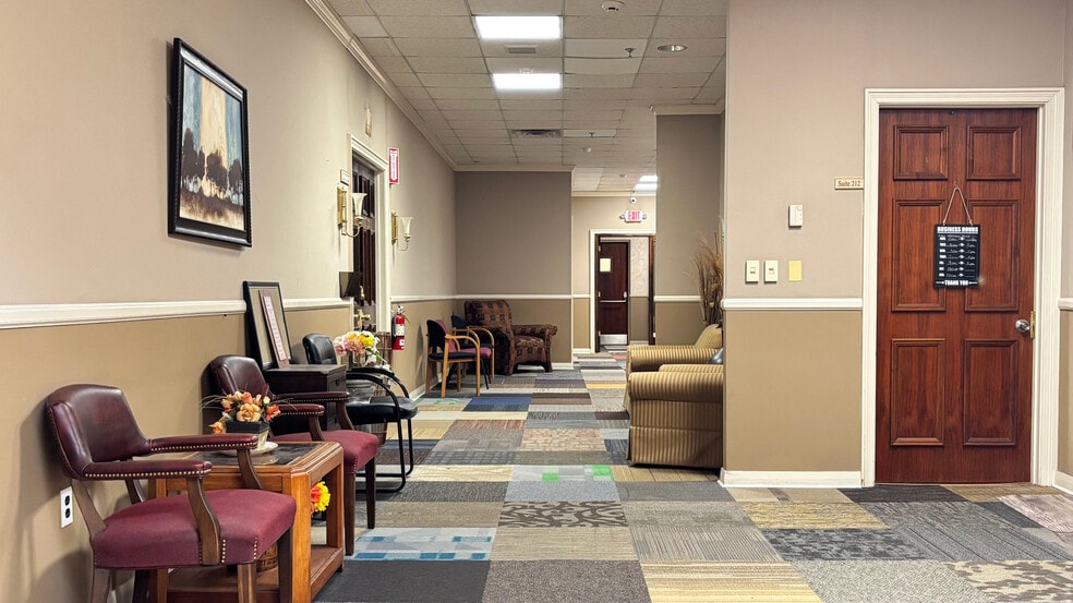 More Photos Of 1101 W Hamilton St, Allentown Office For Sale