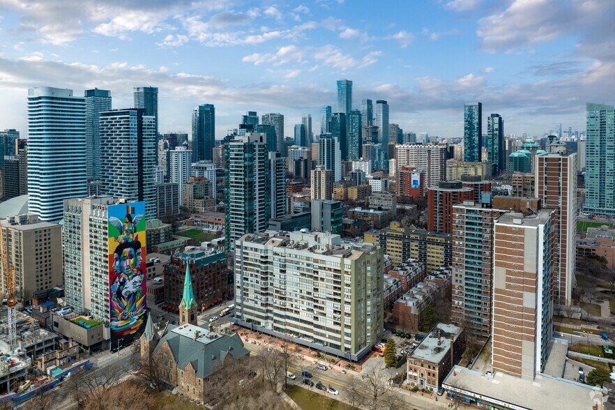 More Photos Of 120 Carlton St, Toronto Office For Sale