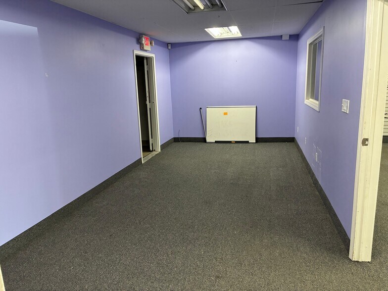 More Photos Of 1122-1124 E Ridge Rd, Rochester General Retail For Sale