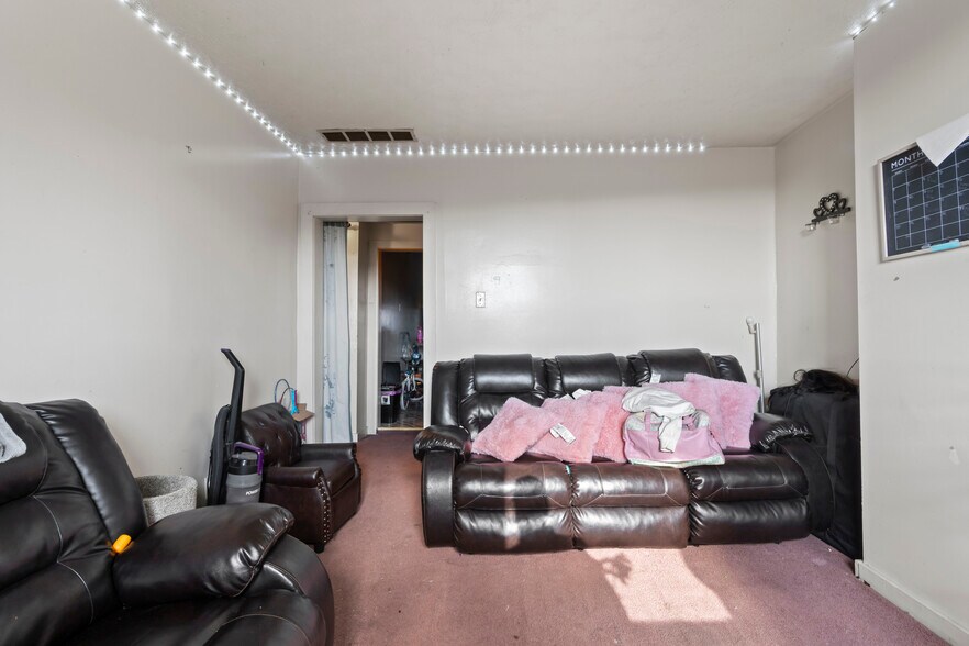 More Photos Of 705 E Warrington Ave, Pittsburgh Office Residential For Sale