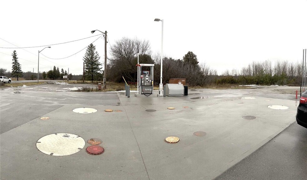 More Photos Of 605 Highway 7, Kawartha Lakes Service Station For Sale