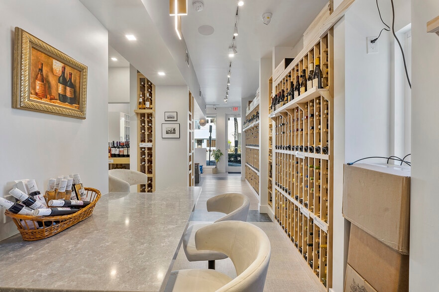 More Photos Of 75 SE 4th Ave, Delray Beach Storefront Retail Office For Lease