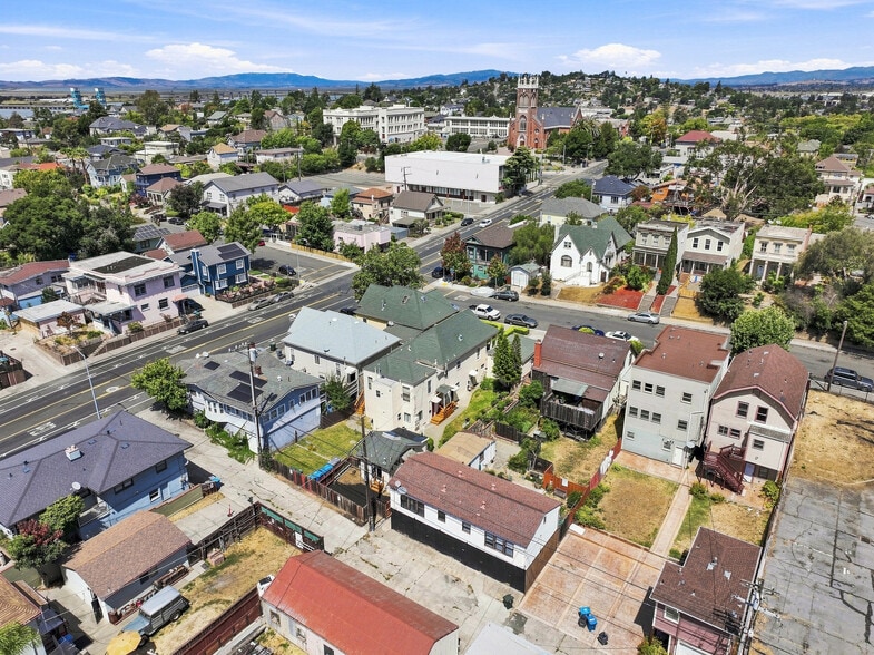 More Photos Of 409 Carolina St, Vallejo Multifamily For Sale