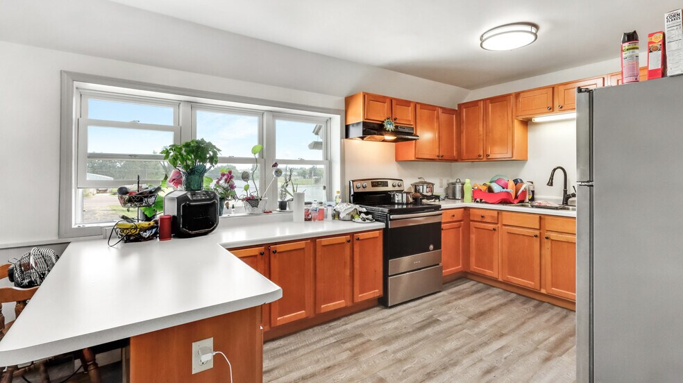 More Photos Of 106 S Harding St, Owen Apartments For Sale
