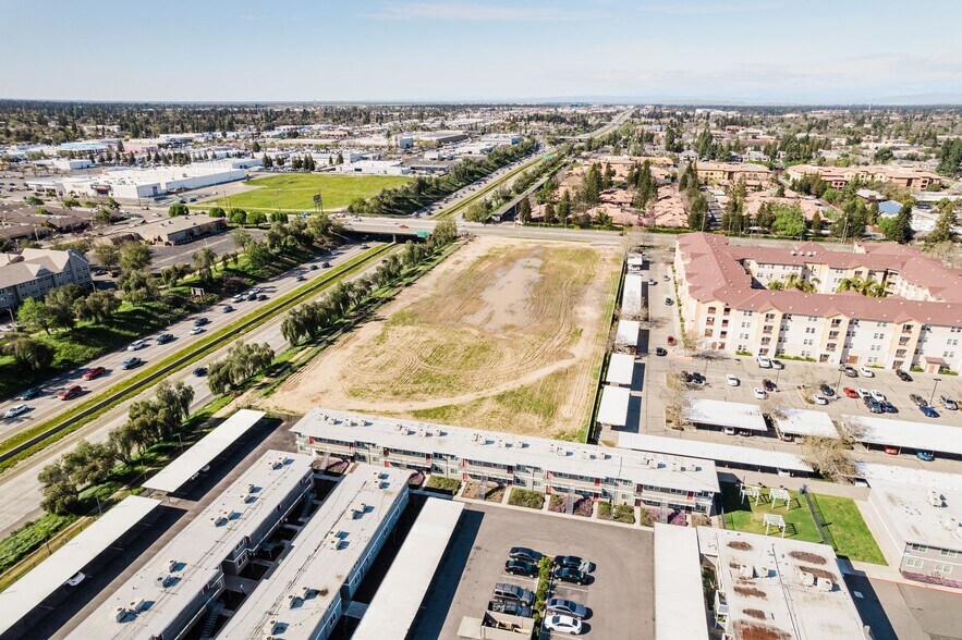 More Photos Of E Barstow Ave @ Fresno and FWY 41, Fresno Land For Sale