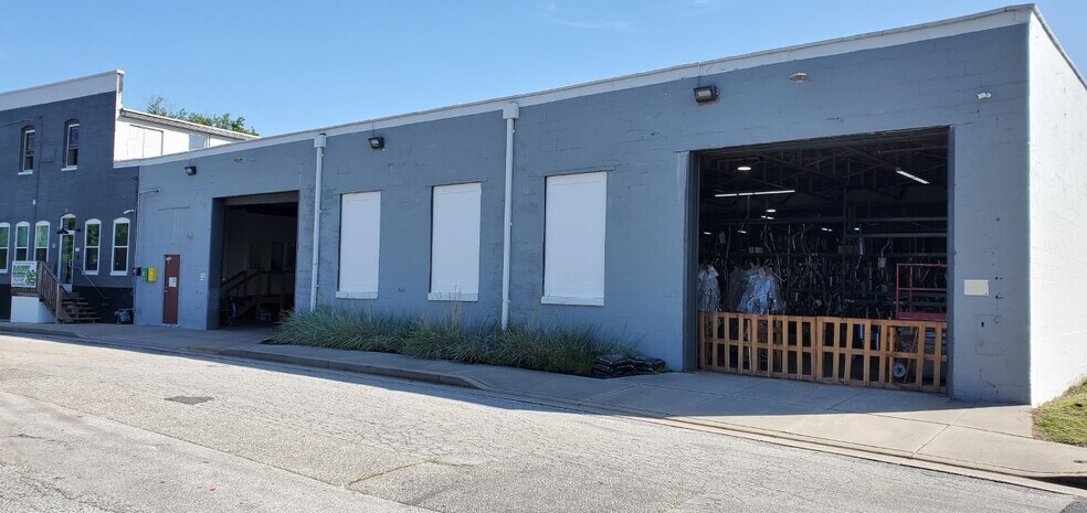 More Photos Of 111 Olive St, Salisbury Warehouse For Sale