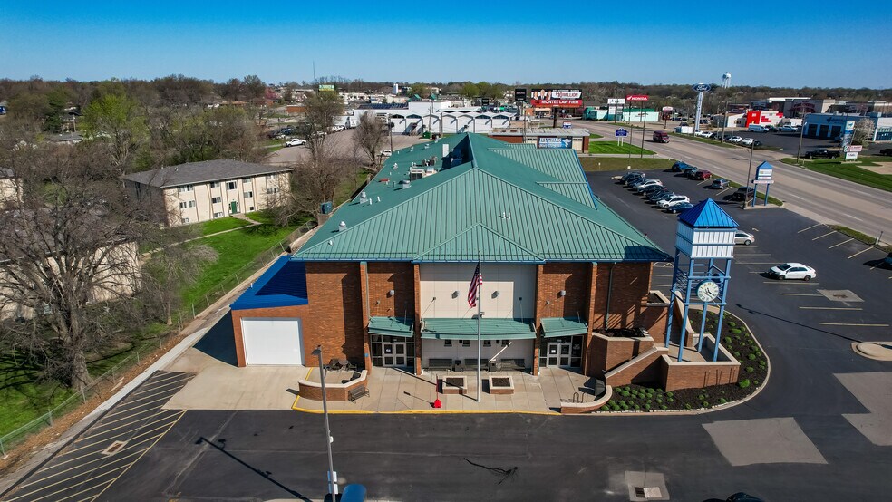 More Photos Of 1900 Belt hwy, Saint Joseph Department Store For Sale