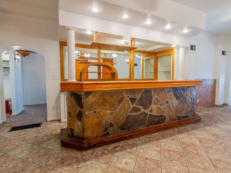 More Photos Of 6836 Gravois Ave, Saint Louis Multifamily For Lease