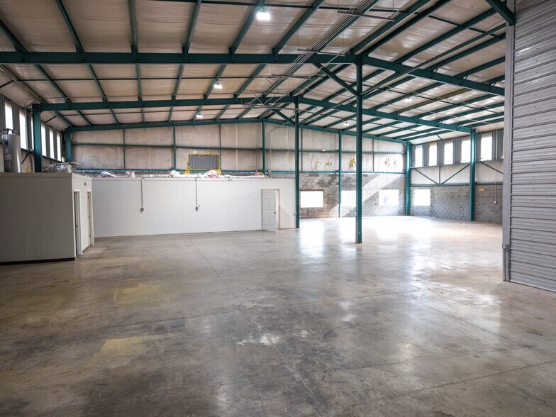 More Photos Of 3275 Newport Hwy, Sevierville Warehouse For Sale