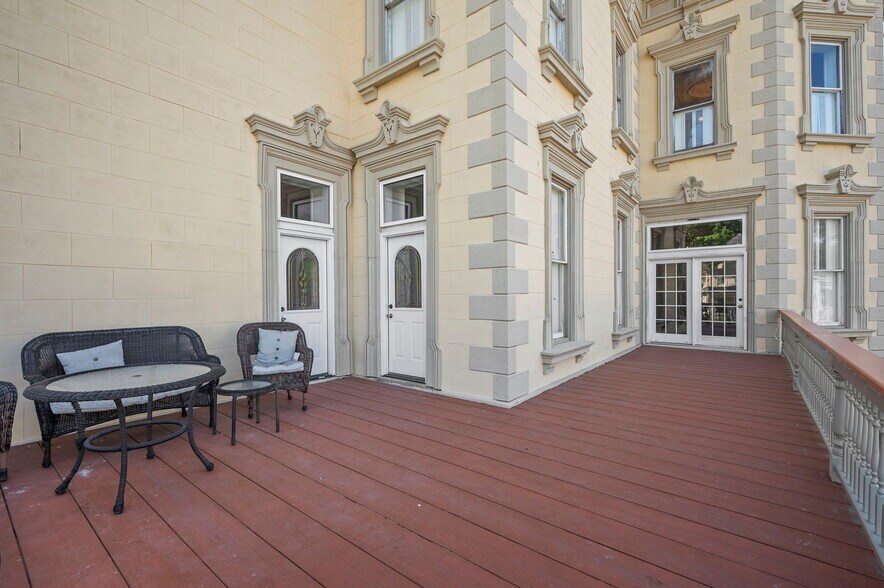 More Photos Of 403 E Adams St, Sandusky Hospitality For Sale