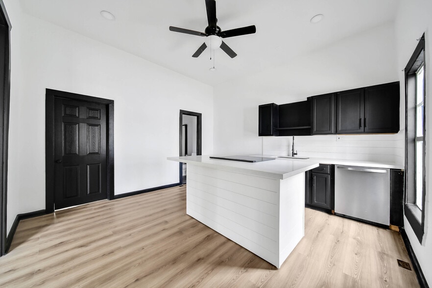 More Photos Of 106 Spring School Rd, Spring Storefront Retail Office For Sale