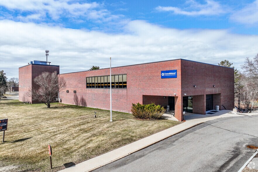 More Photos Of 5 Davis Farm Rd, Portland Office For Lease