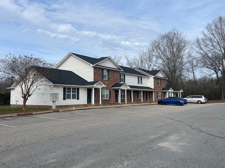 More Photos Of 601 Main St, Lillington Apartments For Sale