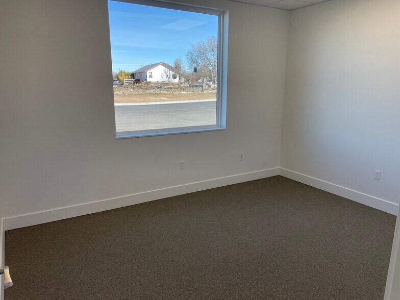 More Photos Of 3782 E Amity Ave, Nampa Office For Lease