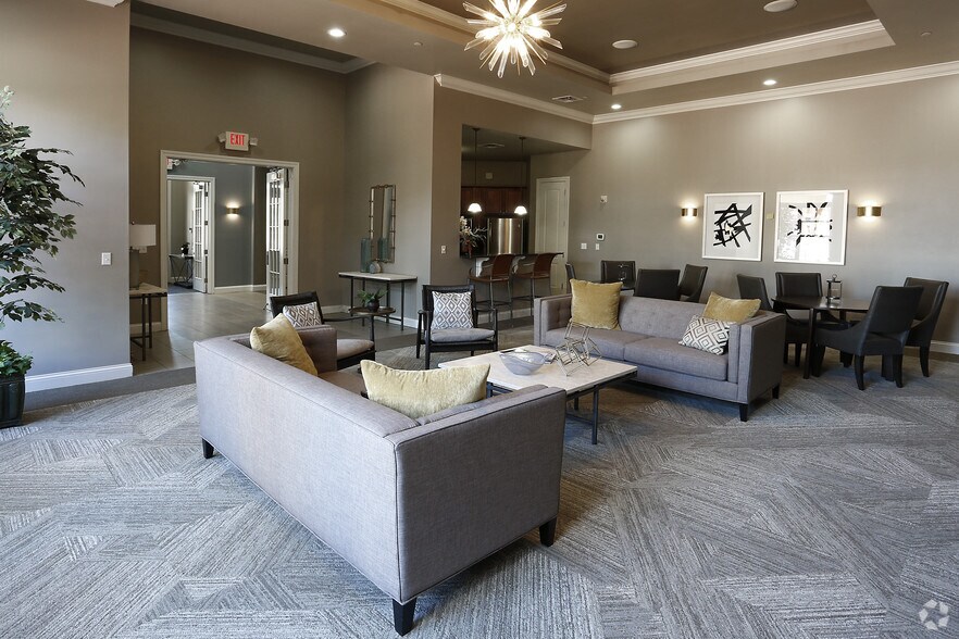 More Photos Of 10225 City Walk Dr, Woodbury Apartments For Sale