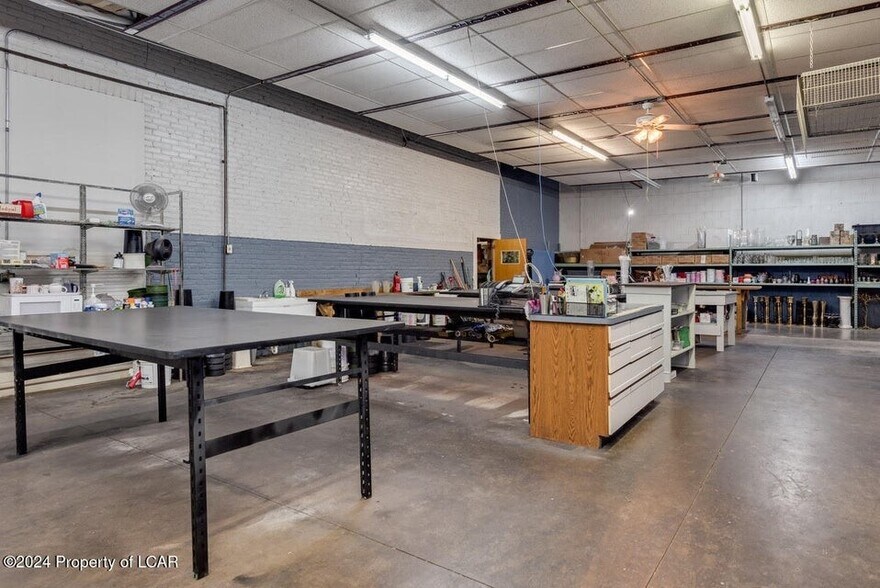 More Photos Of 447 Market St, Kingston Freestanding For Sale